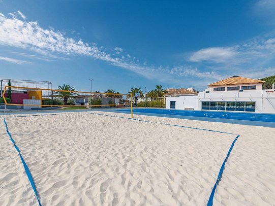 Golden Club Cabanas