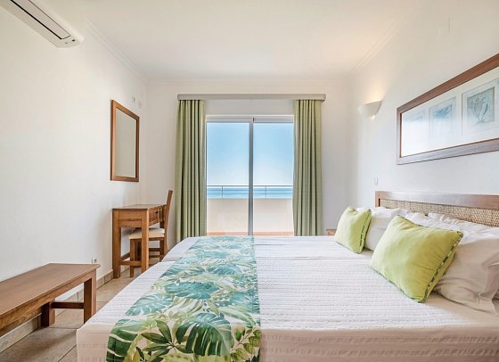 Clube Porto-Mós - Wohnbeispiel Apt. Meerblick (Zimmercodierung ABM)