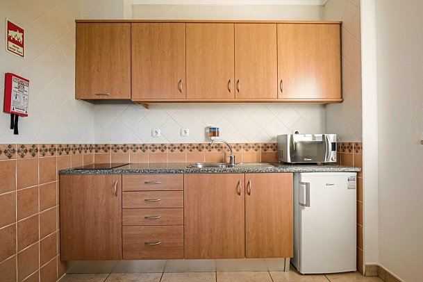 Clube Porto-Mós - Beispiel Küche Appartement (Zimmercodierungen ABL, ABN, ABM & ASM)