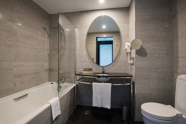 Vila Galé Lagos - Beispiel Bad (Zimmercodierungen DBL & DBN)