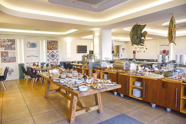 Costa d'Oiro Ambiance Village