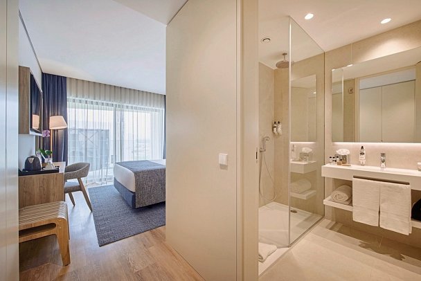 The Editory by the Sea Lagos - Beispiel Bad Doppelzimmer (Zimmercodierungen DB1, DB2, D1M & D2M)