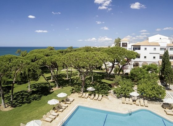 Pine Cliffs Resort: Pine Cliffs Ocean Suites & Spa