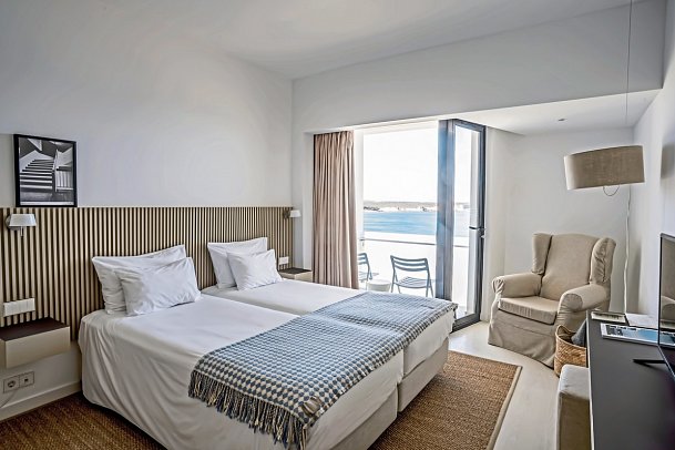 Memmo Baleeira - Wohnbeispiel Doppelzimmer Meerseite (Zimmercodierungen DBC & EC1)