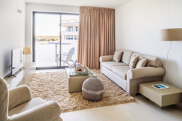 Memmo Baleeira - Wohnbeispiel Memmo Suite Gartenblick (Zimmercodierung JBG)