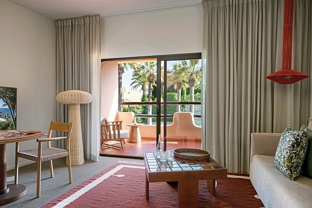 Vilalara Grand Hotel Algarve - Wohnbeispiel Juniorsuite Poolblick (Zimmercodierung J1P)