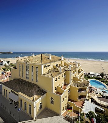 AP Oriental Beach