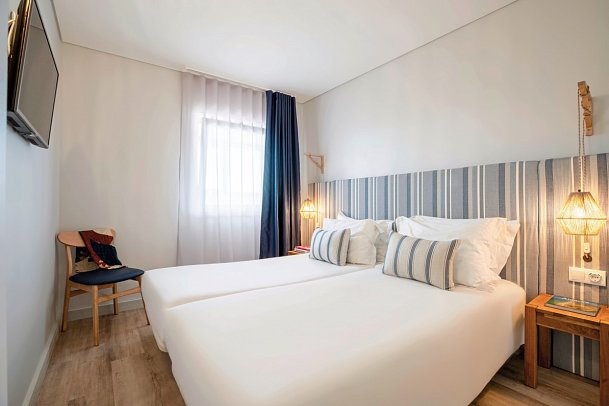 Aqualuz Lagos by Editory - Wohnbeispiel Suite (Zimmercodierung WB1)