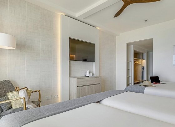 Pestana Blue Alvor Beach All Inclusive Hotel - Wohnbeispiel Familienzimmer Superior Meerblick (Zimmercodierung FSM)