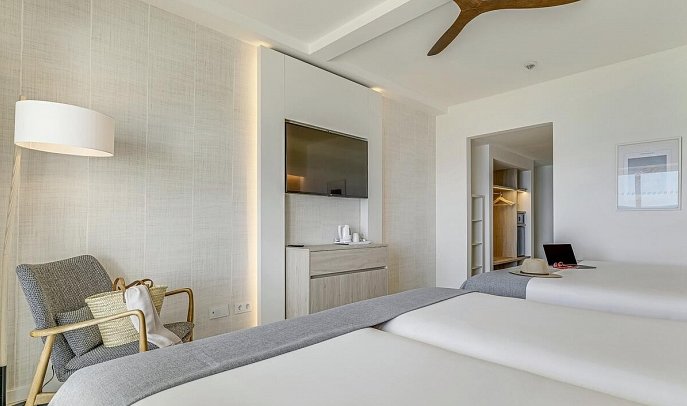 Pestana Blue Alvor Beach All Inclusive Hotel - Wohnbeispiel Familienzimmer Superior Meerblick (Zimmercodierung FSM)
