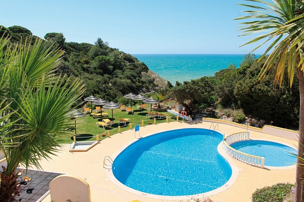 Rocha Brava Village Resort