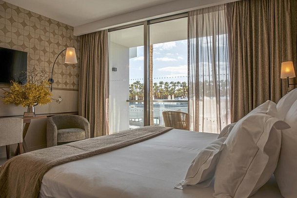 Wine & Books by the Sea Algarve Resort - Wohnbeispiel Doppelzimmer Superior Poolblick (Zimmercodierung DSP)