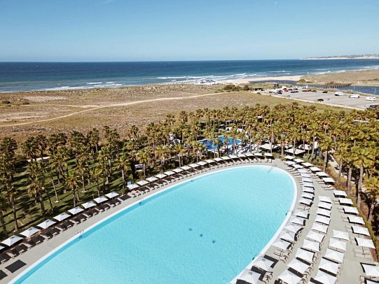 Wine & Books by the Sea Algarve Resort