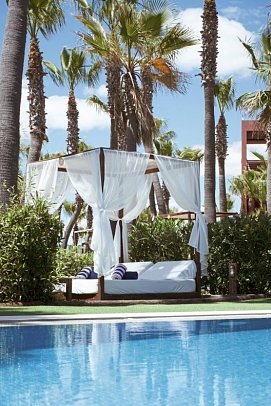 Wine & Books by the Sea Algarve Resort