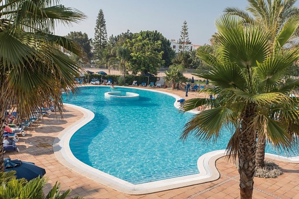 Alfagar Aparthotel