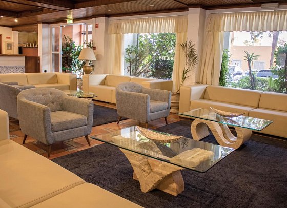 Aparthotel Calema Avenida Jardim