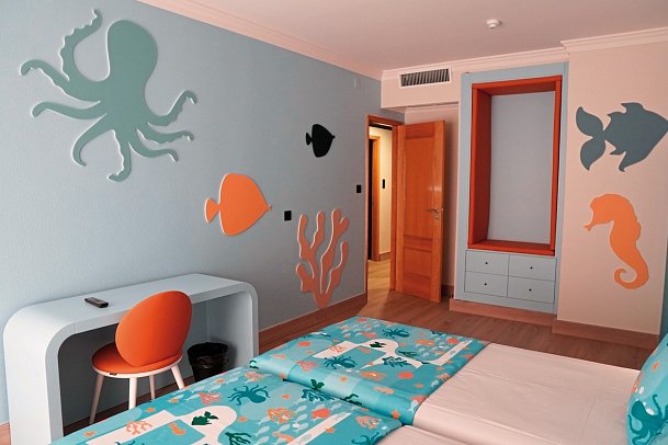 Ukino Palmeiras Village - Family Resort - Wohnbeispiel Familienzimmer Fantasy (Zimmercodierung FS1)