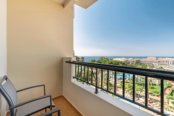 3HB Guaraná - Beispiel Balkon Familienzimmer seitl. Meerblick (Zimmercodierungen F3N & F4N)