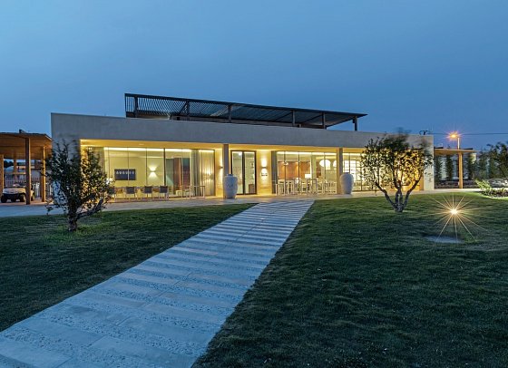 White Shell Beach Villas