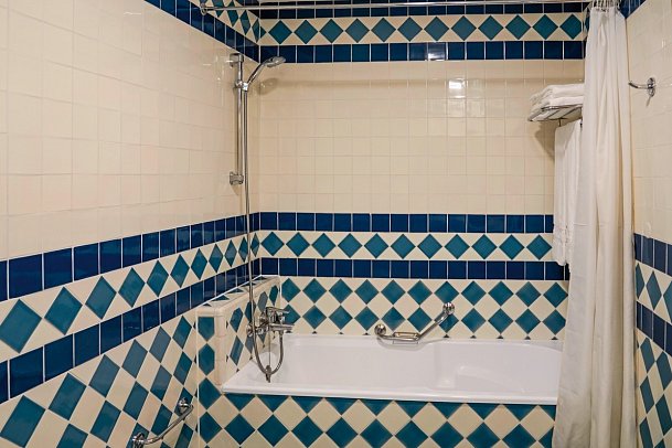 Alfagar Alto da Colina - Beispiel Bad (Zimmercodierungen AB2, A1N & A3M)