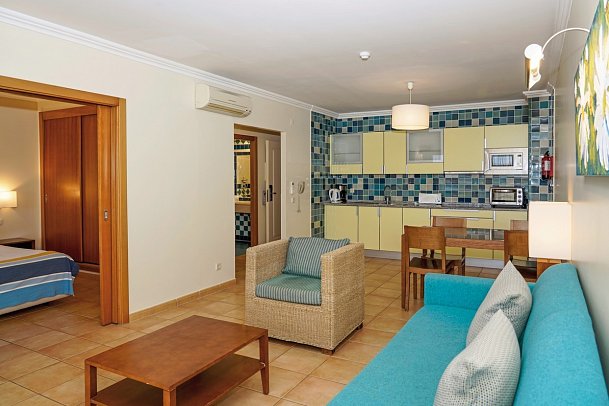 Alfagar Alto da Colina - Wohnbeispiel Apt. 1 Schlafzimmer seitl. Meerblick (Zimmercodierungen A1N & A3M)