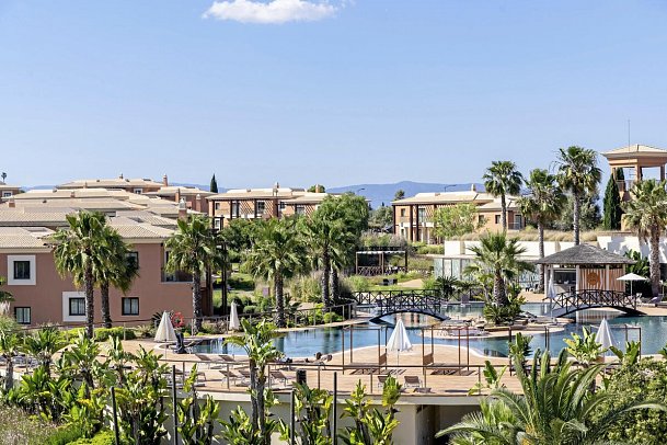 Monte Santo Resort