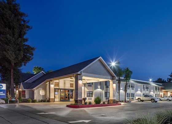 Best Western Town & Country Lodge