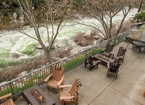 Yosemite View Lodge