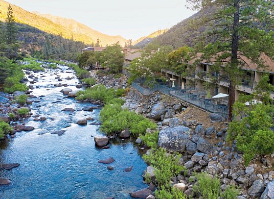 Yosemite View Lodge