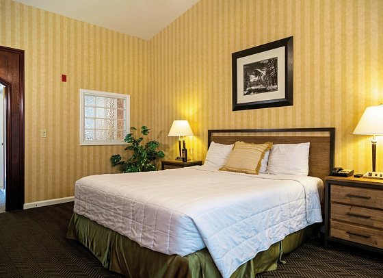 Yosemite View Lodge - Wohnbeispiel Deluxe River View King Spa (Zimmercodierung UD7)