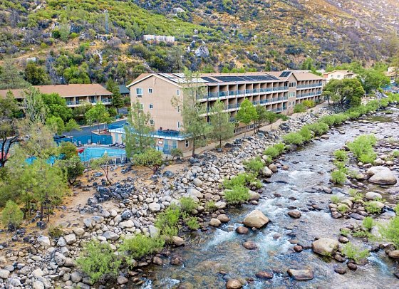 Yosemite View Lodge