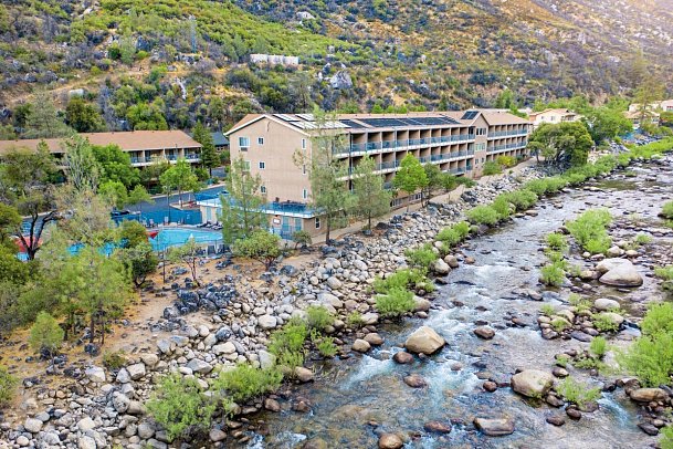Yosemite View Lodge