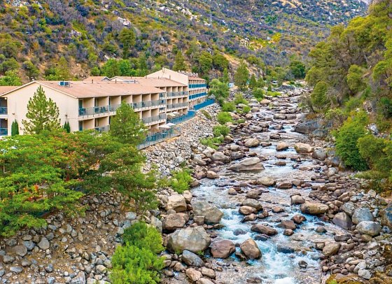 Yosemite View Lodge