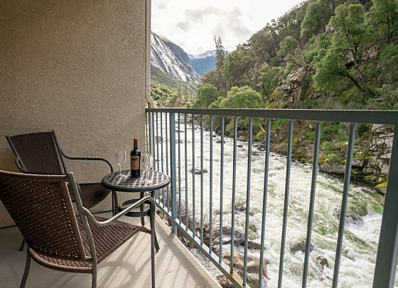 Yosemite View Lodge