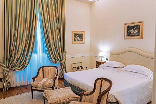 Hotel Kraft - Wohnbeispiel Doppelzimmer Superior Balkon (Zimmercodierung DS1)