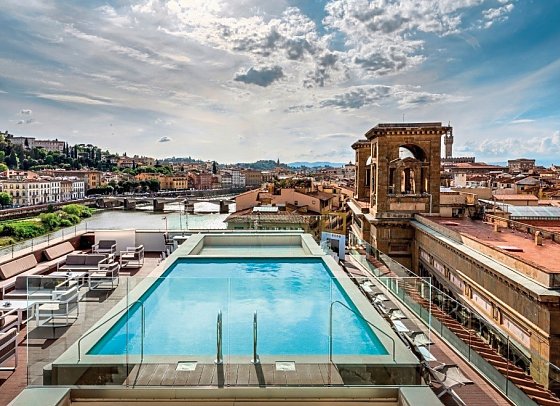 Plaza Hotel Lucchesi