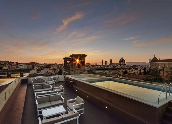 Plaza Hotel Lucchesi