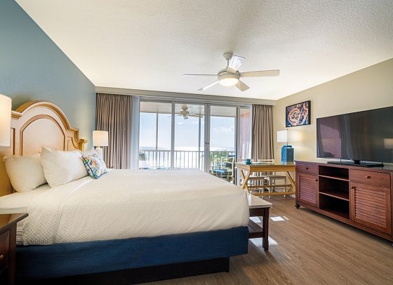 Pink Shell Beach Resort & Marina