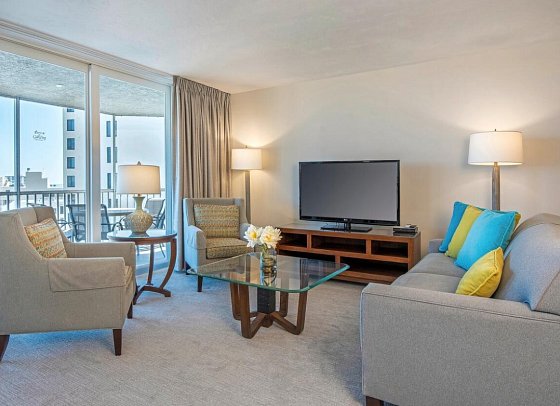 Gullwing Beach Resort - Wohnbeispiel Three-Bedroom Bay View Suite