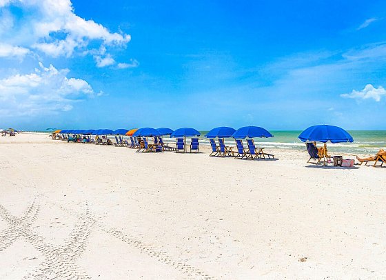 Gullwing Beach Resort