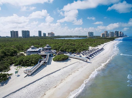 Signia Hilton Naples Grande Beach Resort