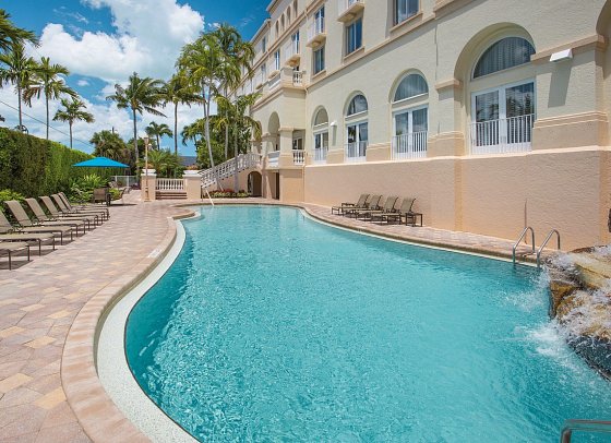 Hilton Naples