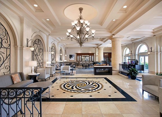 Hilton Naples