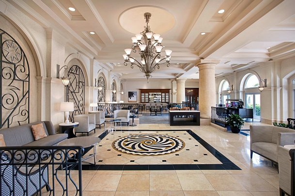 Hilton Naples
