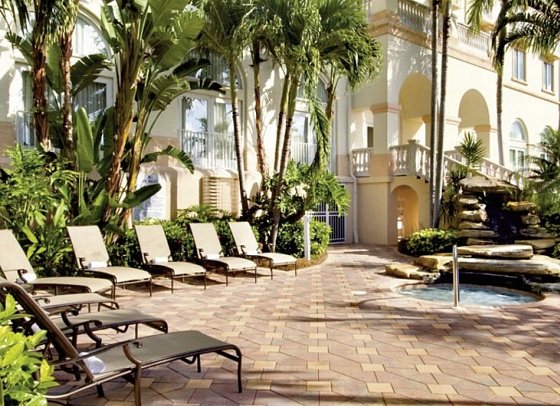 Hilton Naples