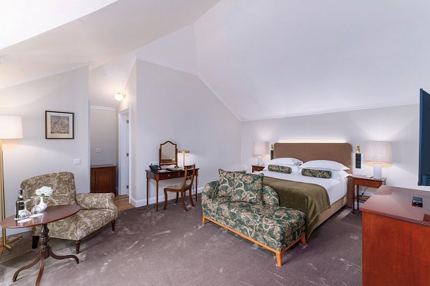 Casa Velha do Palheiro - Wohnbeispiel Doppelzimmer Deluxe Haupthaus (Zimmercodierung DDU)