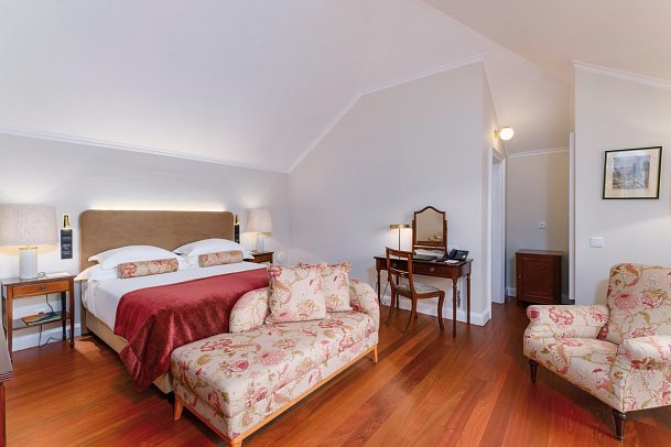 Casa Velha do Palheiro - Wohnbeispiel Doppelzimmer Deluxe Haupthaus (Zimmercodierung DDU)