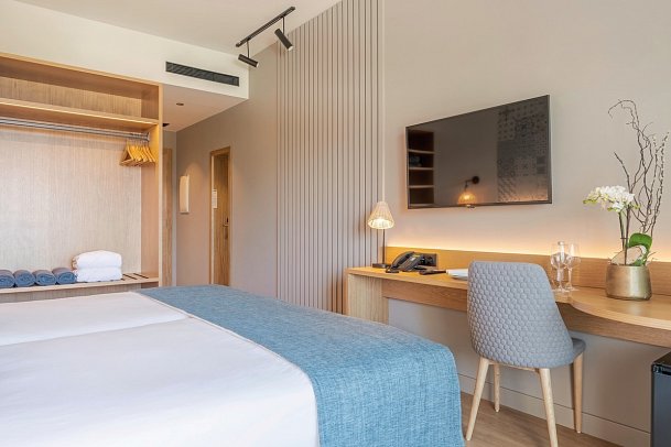 Sentido Galosol - Wohnbeispiel Doppelzimmer seitl. Meerblick (Zimmercodierung DBN)