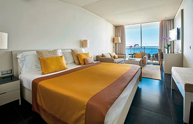 Vidamar Resorts Madeira - Wohnbeispiel Doppelzimmer Premium (Zimmercodierung DMM)