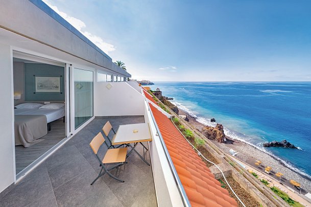 Orca Praia - Beispiel Balkon Doppelzimmer Deluxe (Zimmercodierungen DDM, D1M, DDO, DSM & DSO)